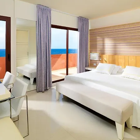 H10 Taburiente Playa Hotel 4*