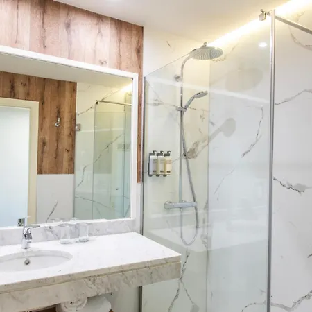 酒店 H10塔布恩特海滩酒店 下布雷尼亚